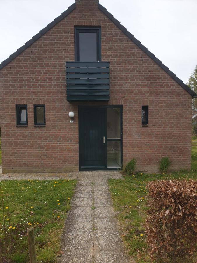 Villa Recreatiewoning Maas En Waal 92 à Ewijk Extérieur photo